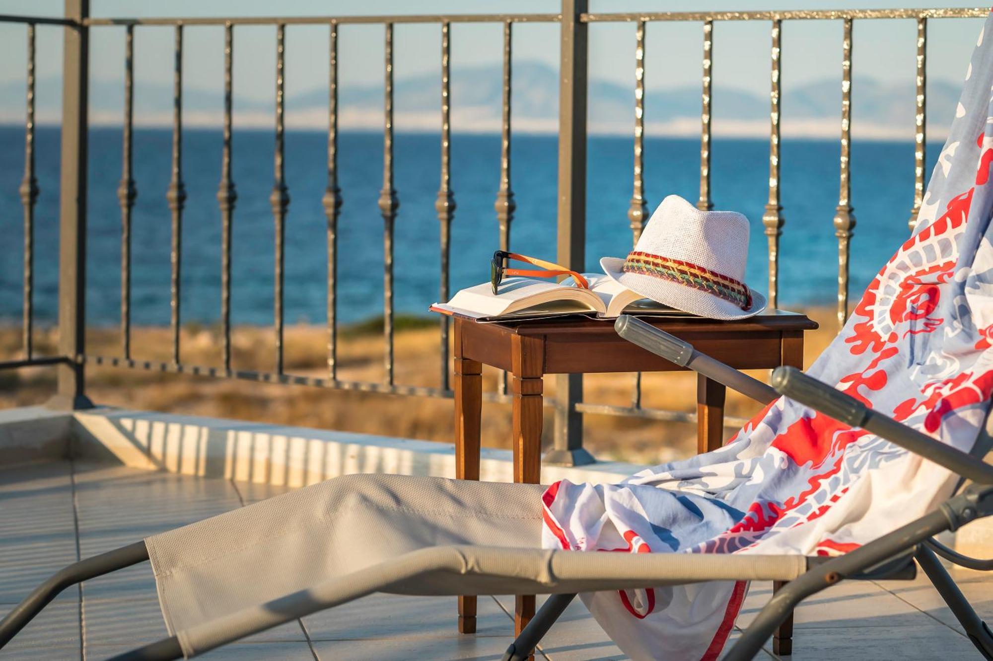 Marfaia - Villa By The Sea Agioi ภายนอก รูปภาพ